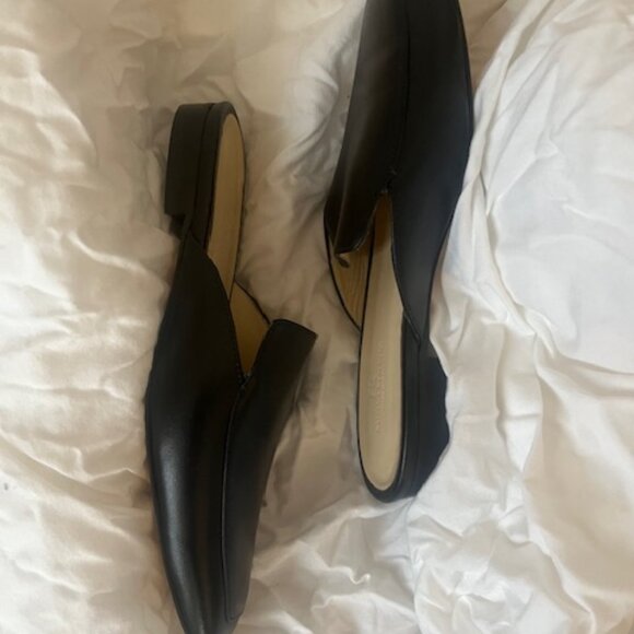 Banana Republic Black Leather Mule Shoes (New)- Women's 6.5 - Picture 3 of 6